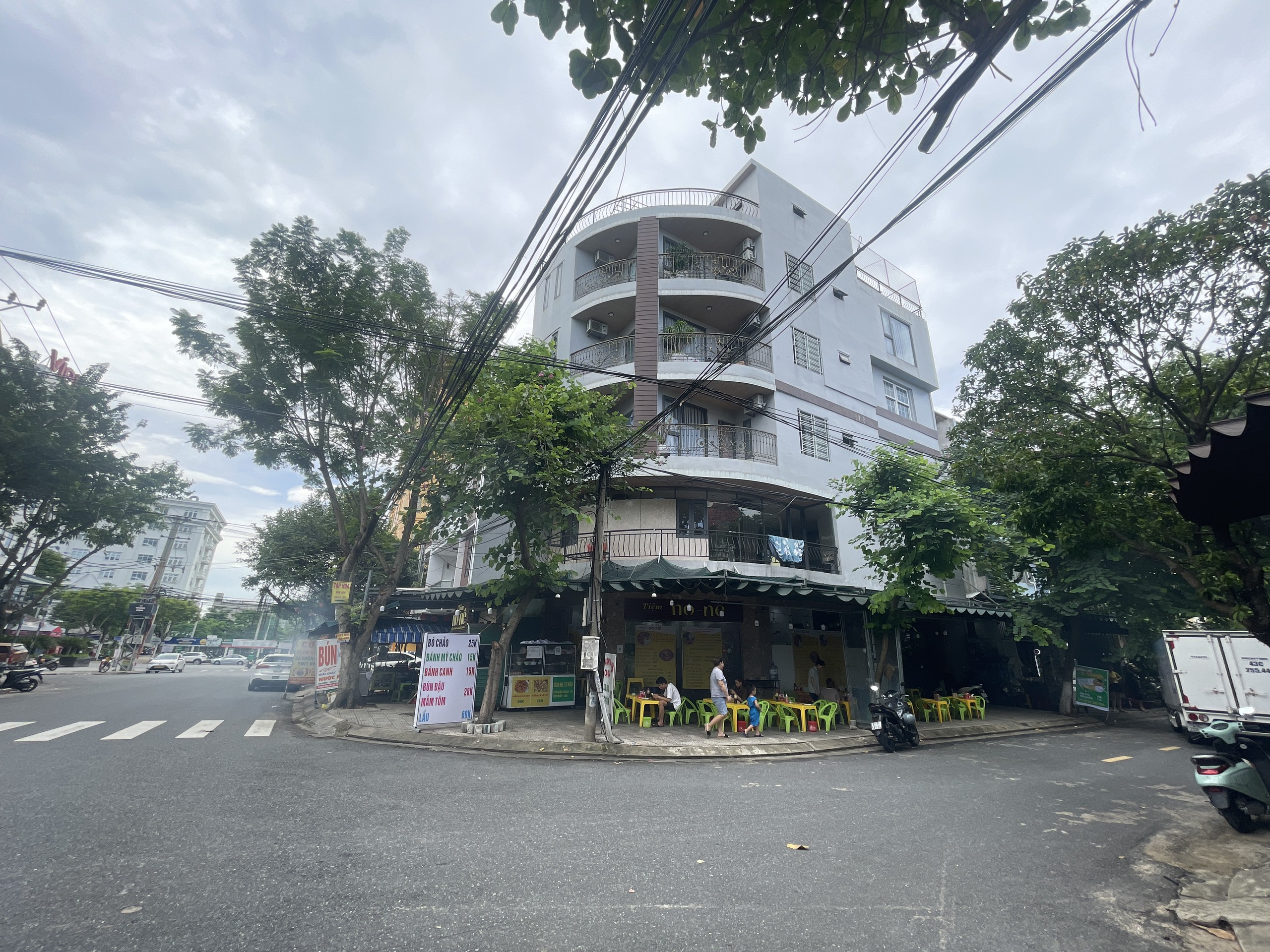 Bán nhà MT đường Lê Đình Dương - Khu kinh doanh sầm uất nhất Đà Nẵng